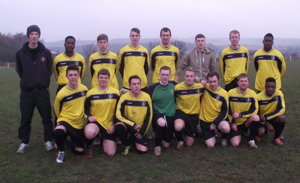 Back Row R to L Jon-Paul Cartledge, Fidel Mhlolo, Jamie Ord,
Ryan Waugh, Dave Nicholas, Danny Critchlow, Josh Hewitt, Eubico Costa.
Front Row R to L Mitch Pearson, Nathan Archer, Ryan McDermott,
Ben Priestley, Liam Dooley, Micky Brooks, Nick Exley, Brice Krizoua Back Row R to L Jon-Paul Cartledge, Fidel Mhlolo, Jamie Ord,
Ryan Waugh, Dave Nicholas, Danny Critchlow, Josh Hewitt, Eubico Costa.
Front Row R to L Mitch Pearson, Nathan Archer, Ryan McDermott,
Ben Priestley, Liam Dooley, Micky Brooks, Nick Exley, Brice Krizoua