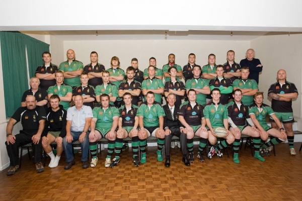 Back Row ; Phil Tonkin , Ash Hoskin , R Benett , L Varney , Tallan Daniels , Tony Matthews , Adam Cope , Rob Goodman , Ashley White , Josh Rule , Keane Trevaskis.
Middle Row ; Steve West, Roger Pascoe , Richard Grose , Alex Thornton , Tom Outram , Josh Smitham , Doug Wood , Adam Hosken , Scott Mcclean , D Miles , Adam Hosking , Dave Seager , Damien Sargent (2nd Team Manager), Matt Rashliegh , A Bennett , Neil Turner , Mark Prowse , Paul Hurrel , Neville Brown.
Front Row ; Jamie Edwards . Henry Mander , M Britton , Adrian Edwards (fitness coach), Steve Evans (backs coach), Steve Benney {chairman } Craig Stevens (capt), Richard Humphries (forwards coach), David Penrose , Mike Laity , Rob Heath , Steve Marshall (team manager).
Missing from photo , Sam Newman , Neil Mitchell , Jamie Hoskin , T Excell , Doug Arnull , Joel Cameron , Simon Caddy , A Watson. Back Row ; Phil Tonkin , Ash Hoskin , R Benett , L Varney , Tallan Daniels , Tony Matthews , Adam Cope , Rob Goodman , Ashley White , Josh Rule , Keane Trevaskis.
Middle Row ; Steve West, Roger Pascoe , Richard Grose , Alex Thornton , Tom Outram , Josh Smitham , Doug Wood , Adam Hosken , Scott Mcclean , D Miles , Adam Hosking , Dave Seager , Damien Sargent (2nd Team Manager), Matt Rashliegh , A Bennett , Neil Turner , Mark Prowse , Paul Hurrel , Neville Brown.
Front Row ; Jamie Edwards . Henry Mander , M Britton , Adrian Edwards (fitness coach), Steve Evans (backs coach), Steve Benney {chairman } Craig Stevens (capt), Richard Humphries (forwards coach), David Penrose , Mike Laity , Rob Heath , Steve Marshall (team manager).
Missing from photo , Sam Newman , Neil Mitchell , Jamie Hoskin , T Excell , Doug Arnull , Joel Cameron , Simon Caddy , A Watson.